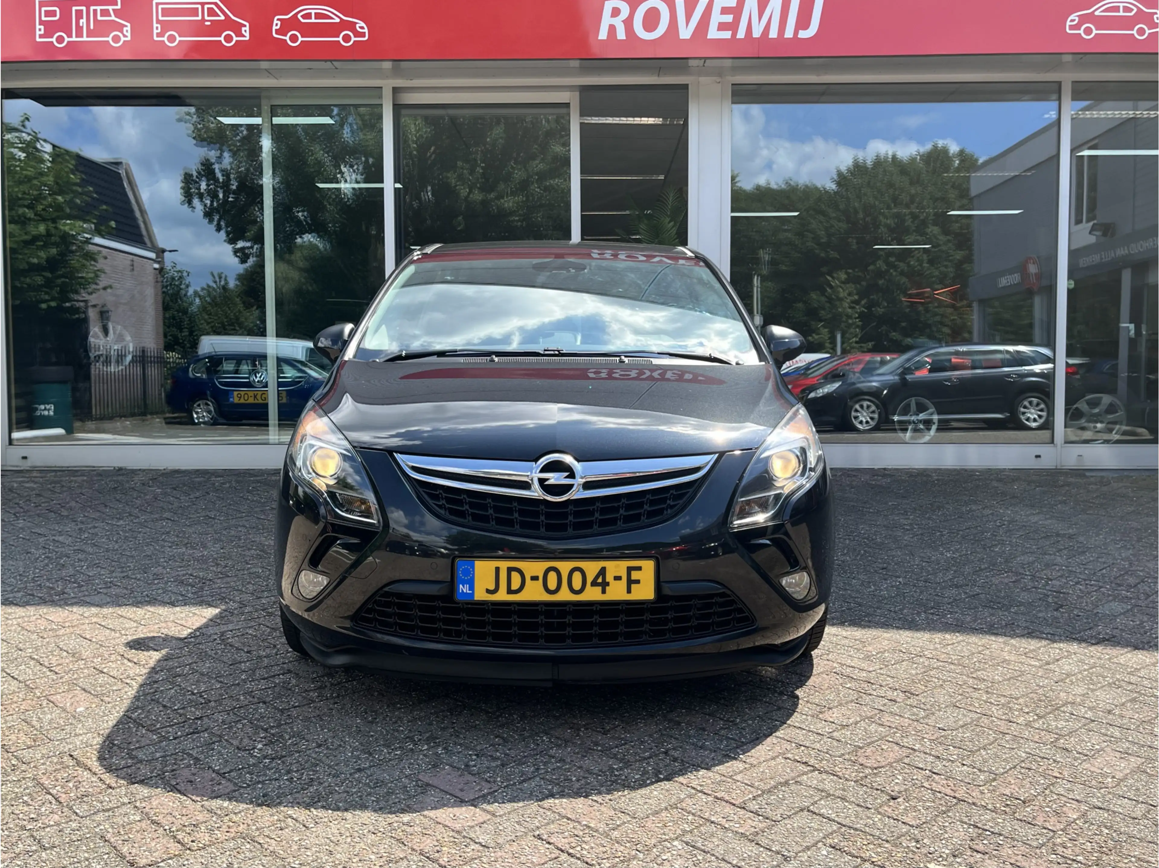 Opel Zafira Tourer 1.4 Cosmo 7p. Trekhaak, Cruise, Camera. — photo 8