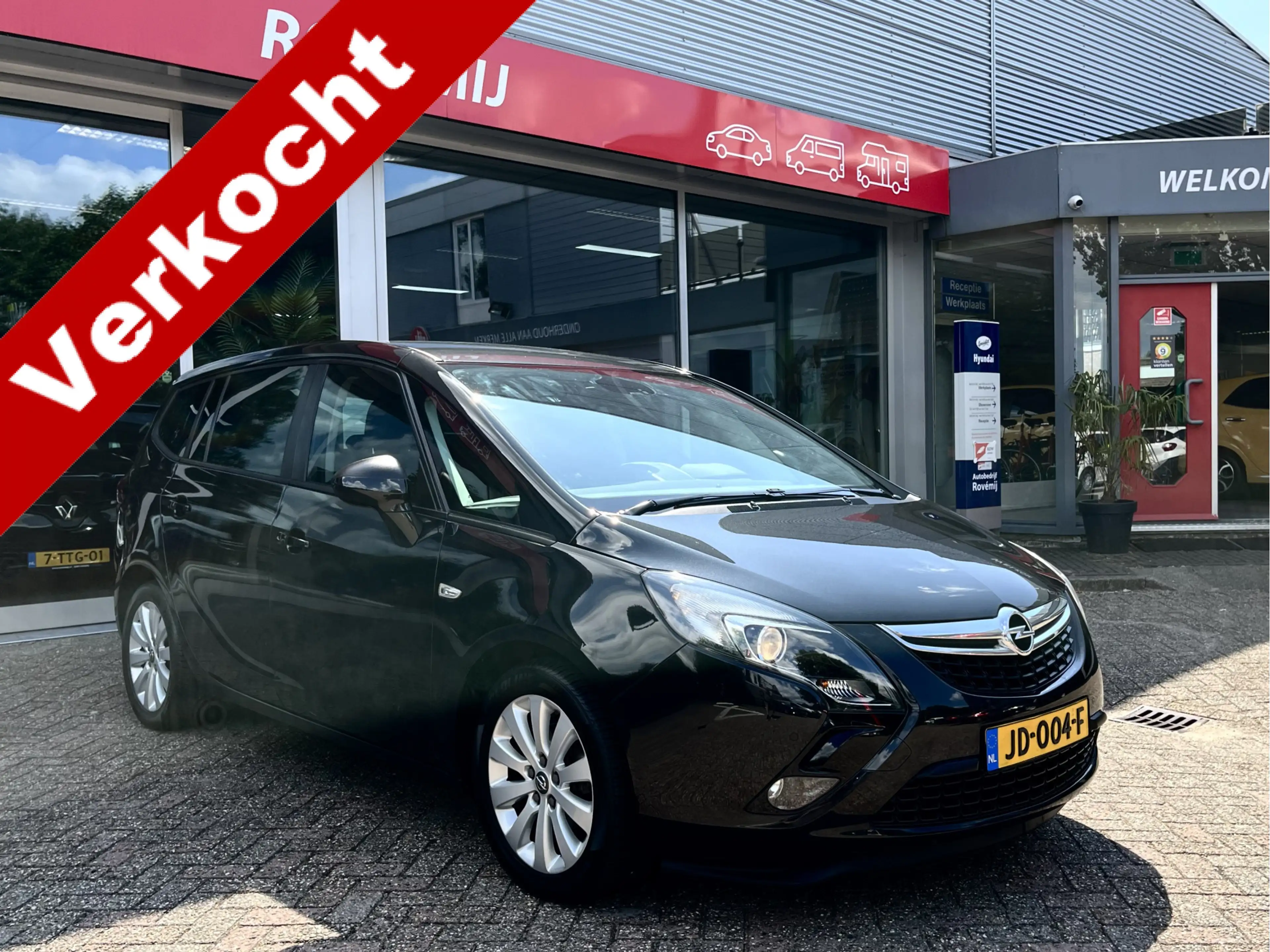 Opel Zafira Tourer 1.4 Cosmo 7p. Trekhaak, Cruise, Camera.