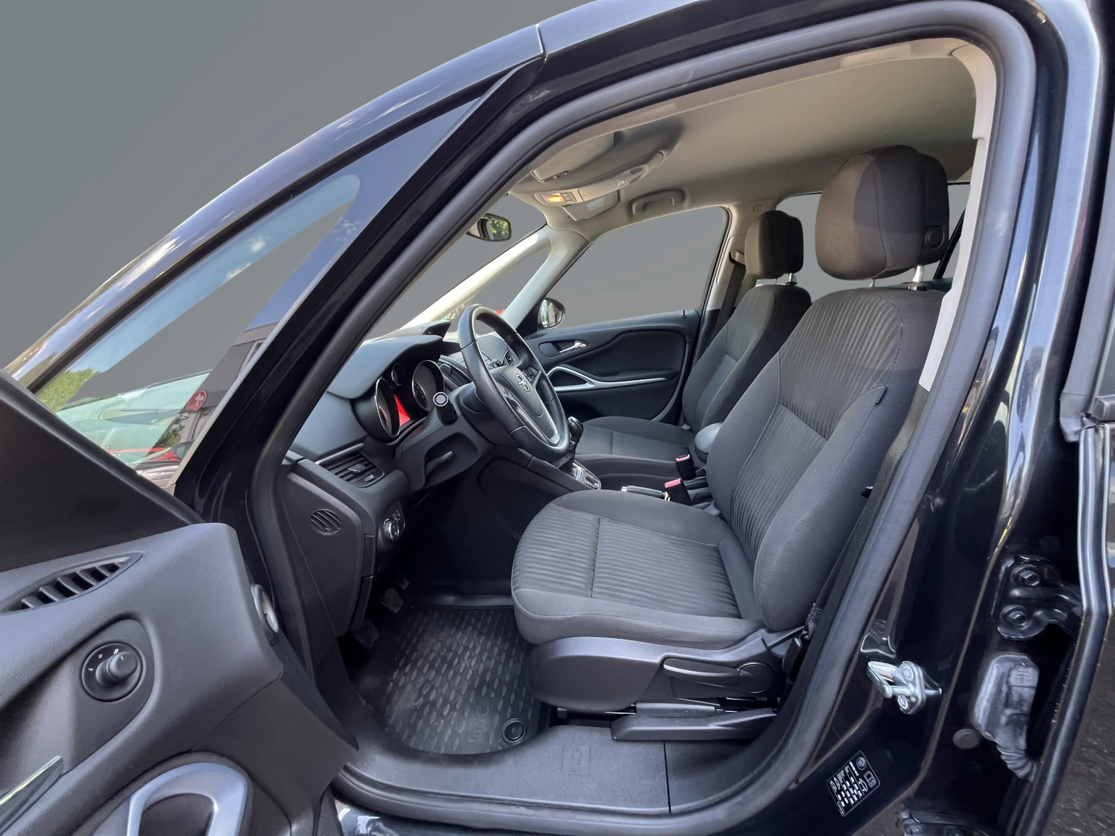 Opel Zafira Tourer 1.4 Cosmo 7p. Trekhaak, Cruise, Camera. — photo 9
