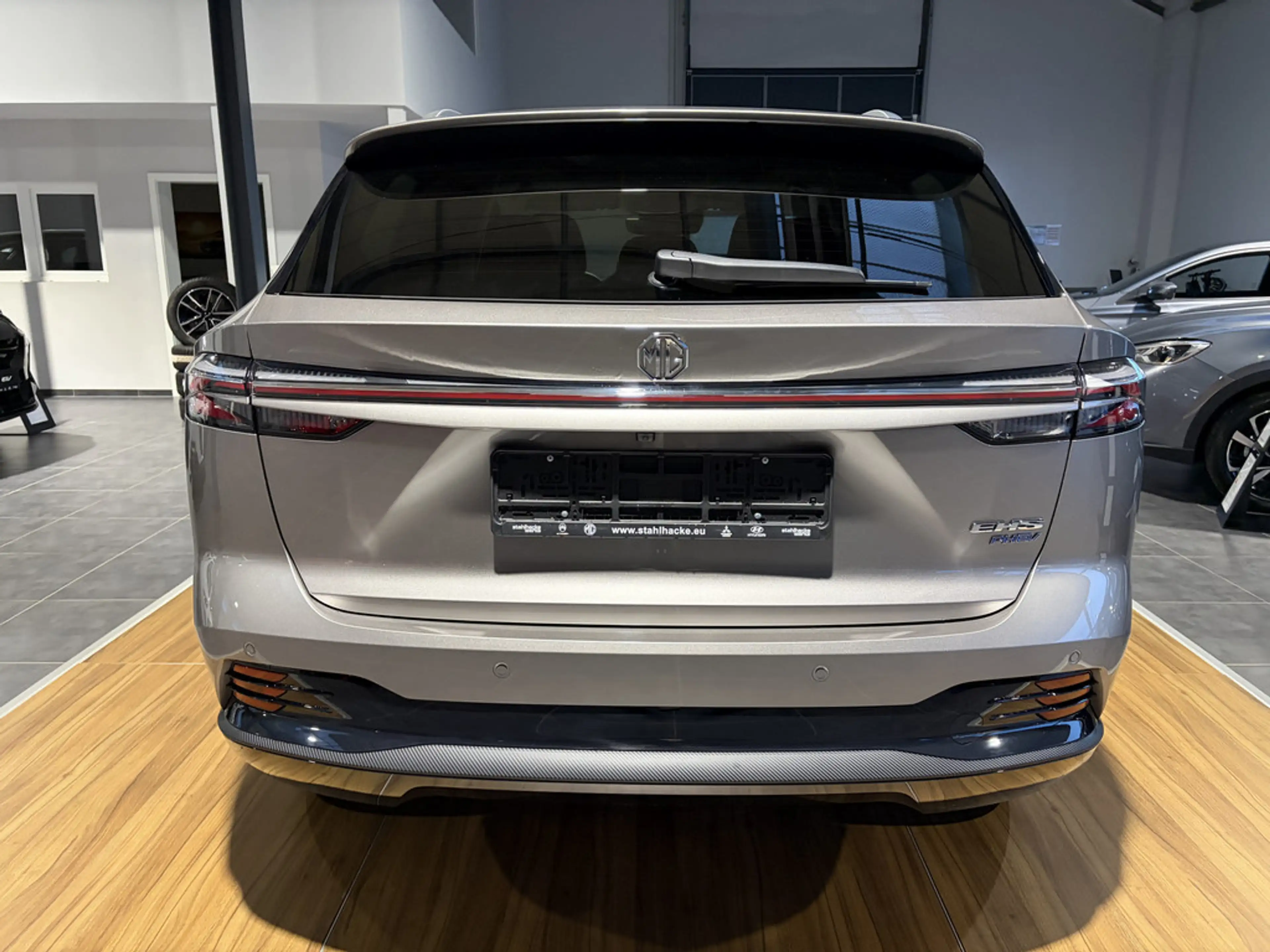 MG HS PHEV Luxury — photo 7