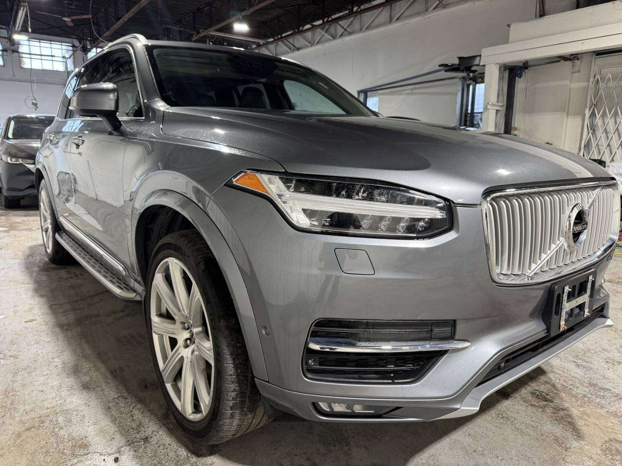2016 Volvo XC90 AWD 5dr T6 Inscription alt 4