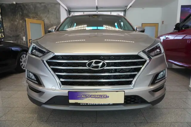 Hyundai Tucson view 2