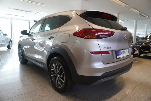 Hyundai Tucson view 4