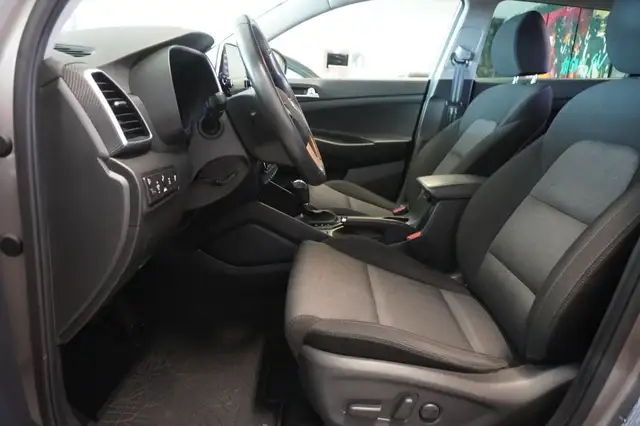 Hyundai Tucson view 8