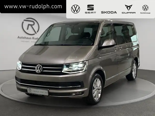 Volkswagen T6 Multivan 2.0 TDI DSG Highline / Navi LED