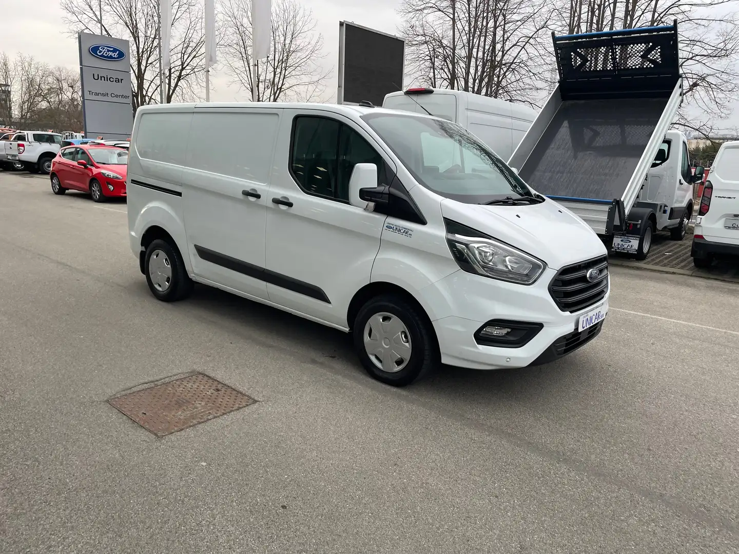 Ford Transit Custom 300 L1H1 TREND 2.0TDCI 130CV Bianco - 1