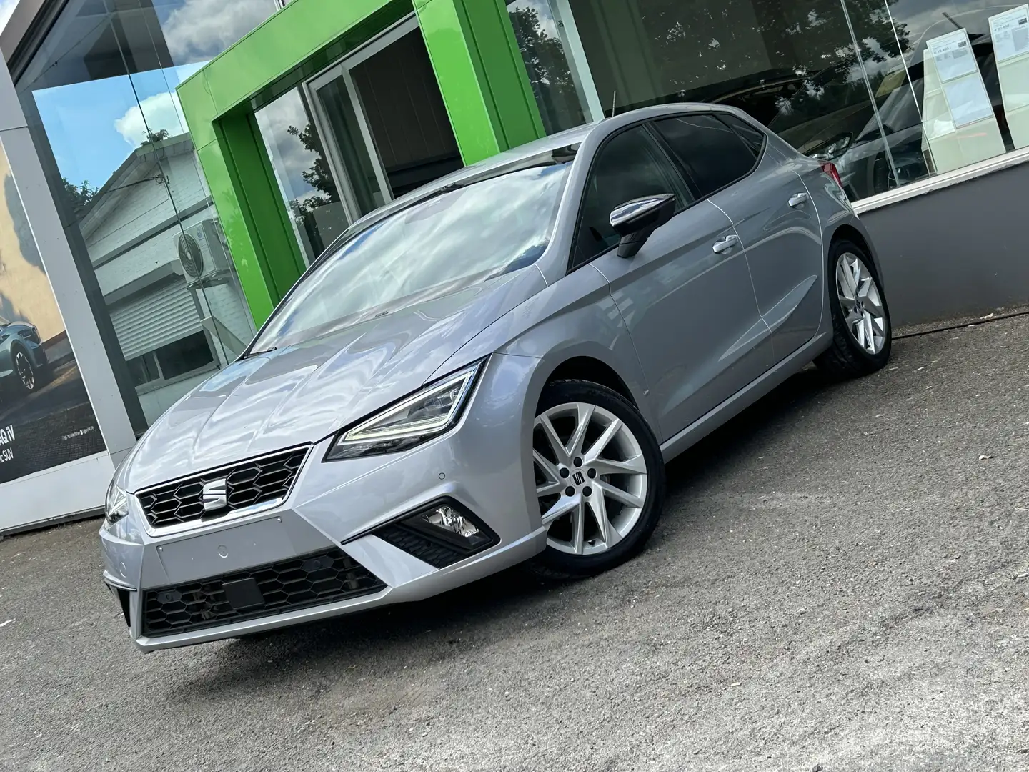 SEAT Ibiza 1.0TSI FR Edition DSG • FullLink • Navigation Argent - 1