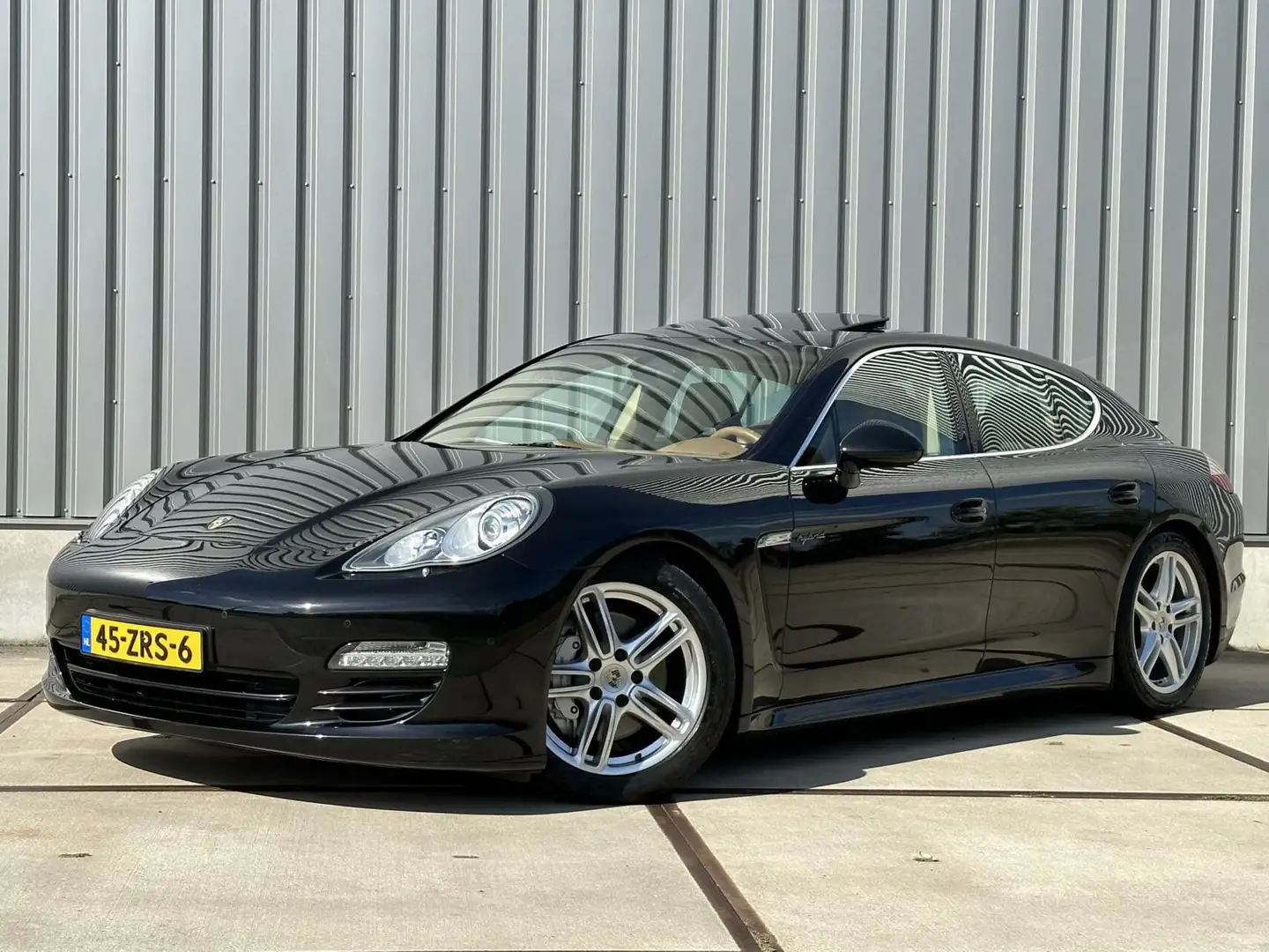 Porsche Panamera 3.0 S Hybrid - Schuifdak - Luchtvering - Dealer On Negro - 1