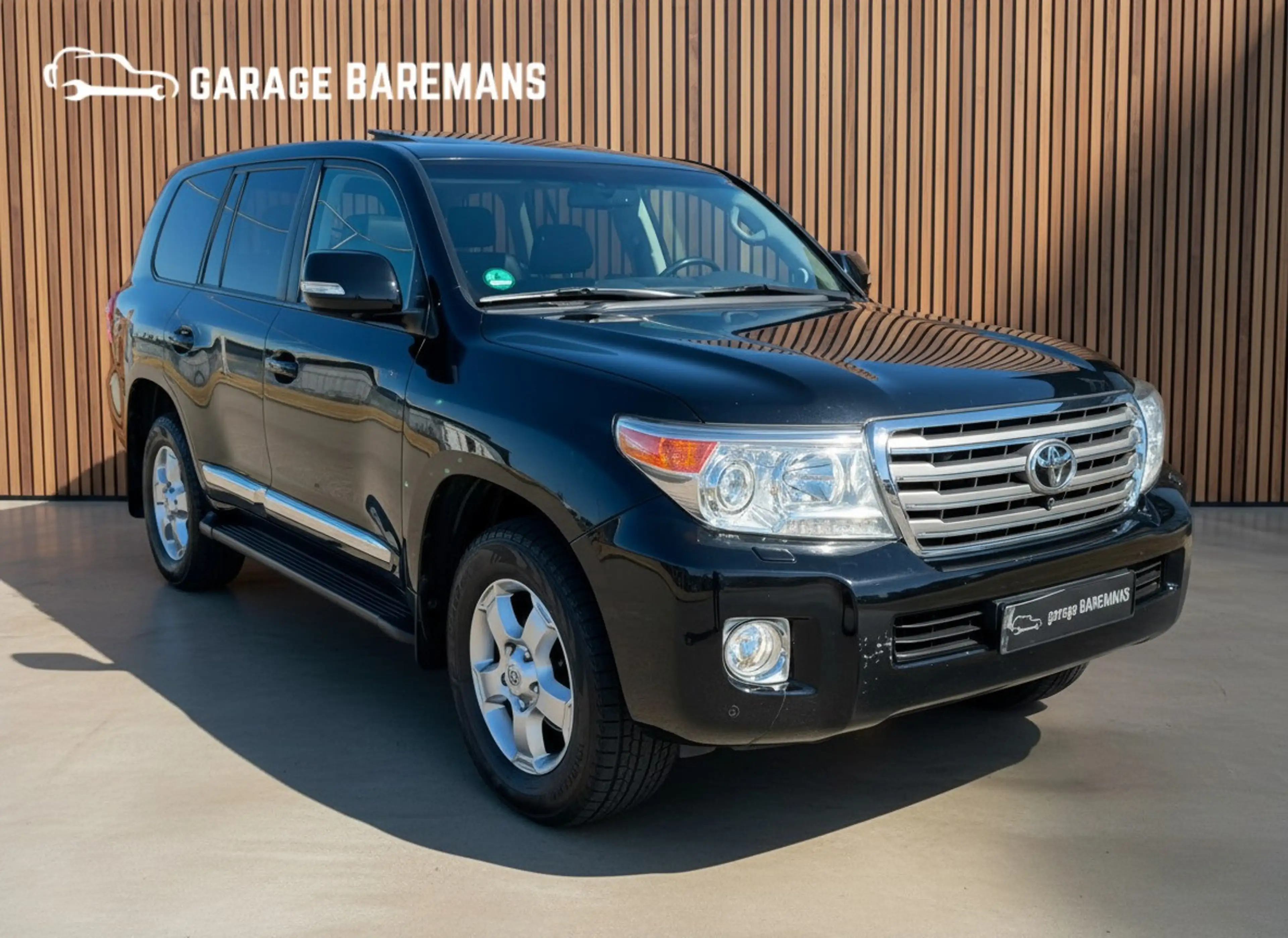 Toyota Land Cruiser V8 4.5 V8 D-4D Executive Standard Roof Blind Van — photo 7