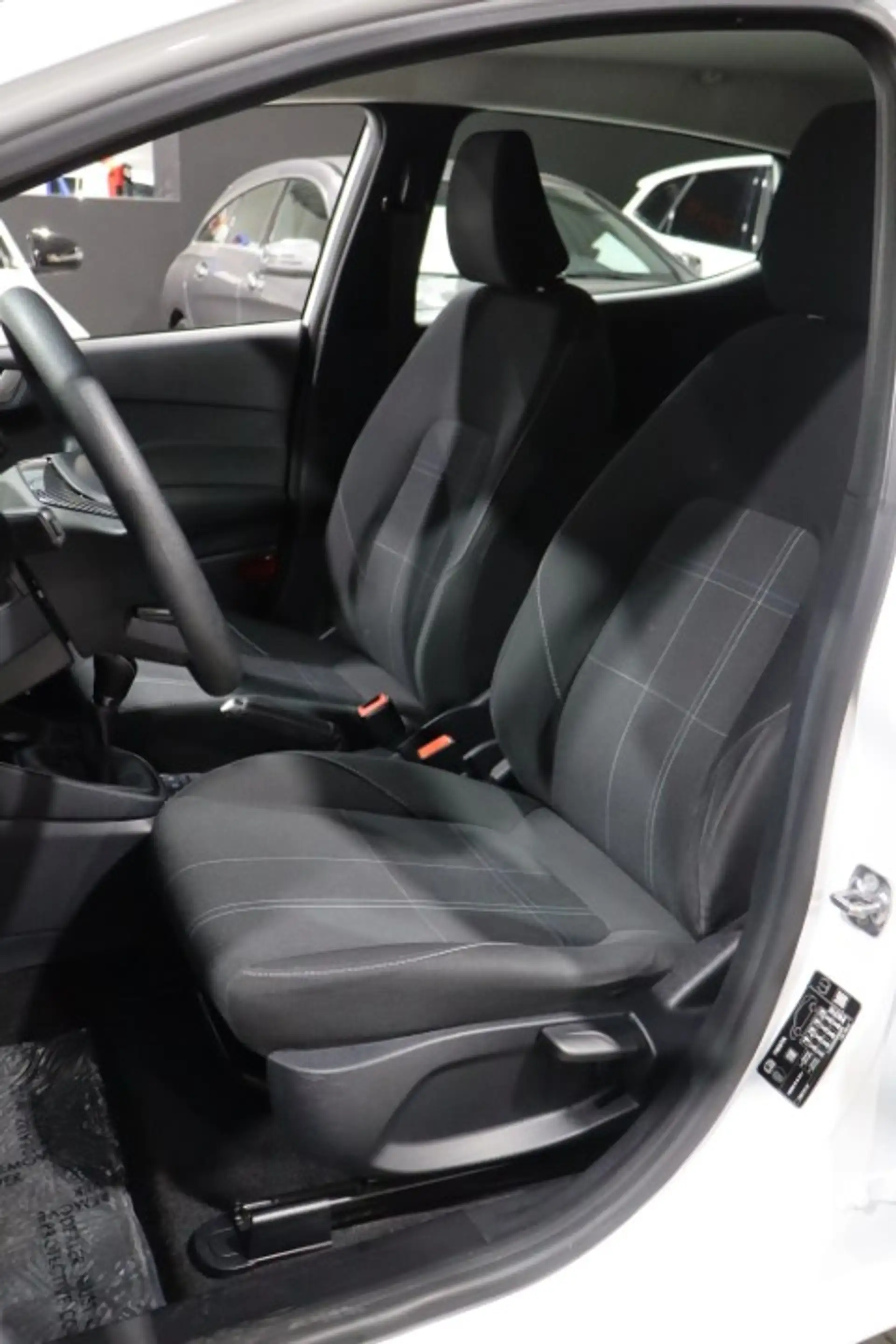 Ford Fiesta Fiesta 1.1i — photo 11