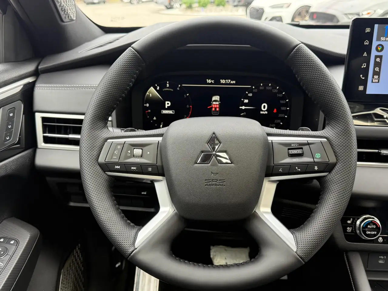 Mitsubishi Outlander снимка Mitsubishi Outlander