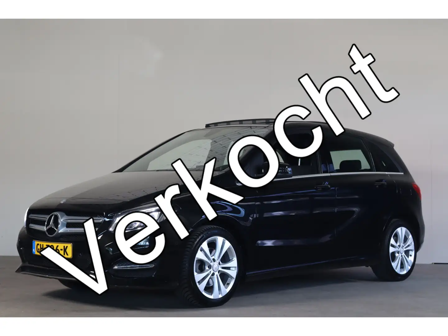 Mercedes-Benz B 200 Prestige NL-Auto!! Panoramadak I Climate Schwarz - 1