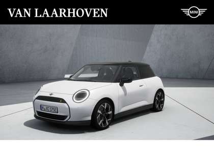 MINI Cooper SE Hatchback Classic 54.2 kWh / Panoramadak / LED / P