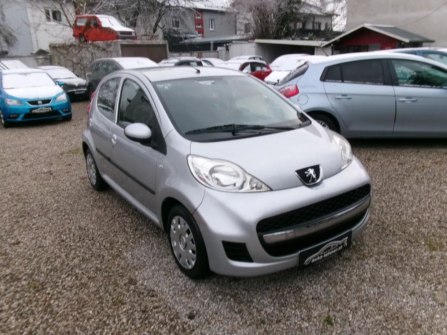 Peugeot 107 107 Urban 1,0 12V Urban Gris - 2