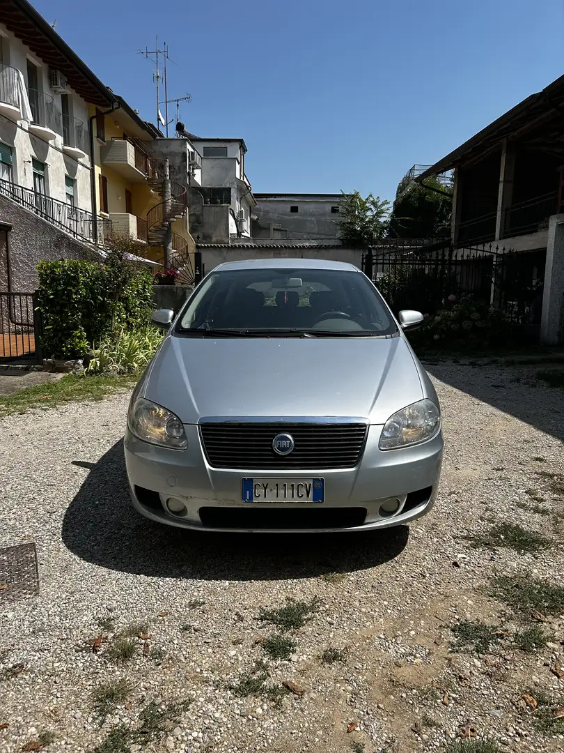 Fiat Croma 1.9 mjt 8v Emotion - 1