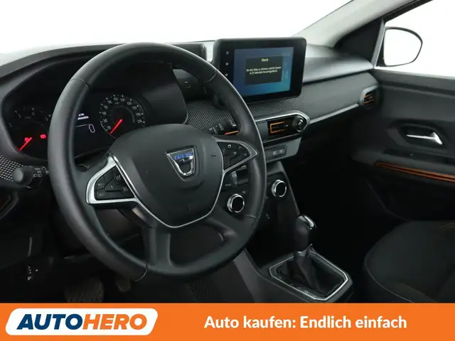Dacia Sandero view 11