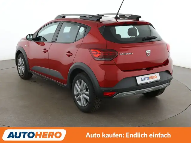 Dacia Sandero view 4