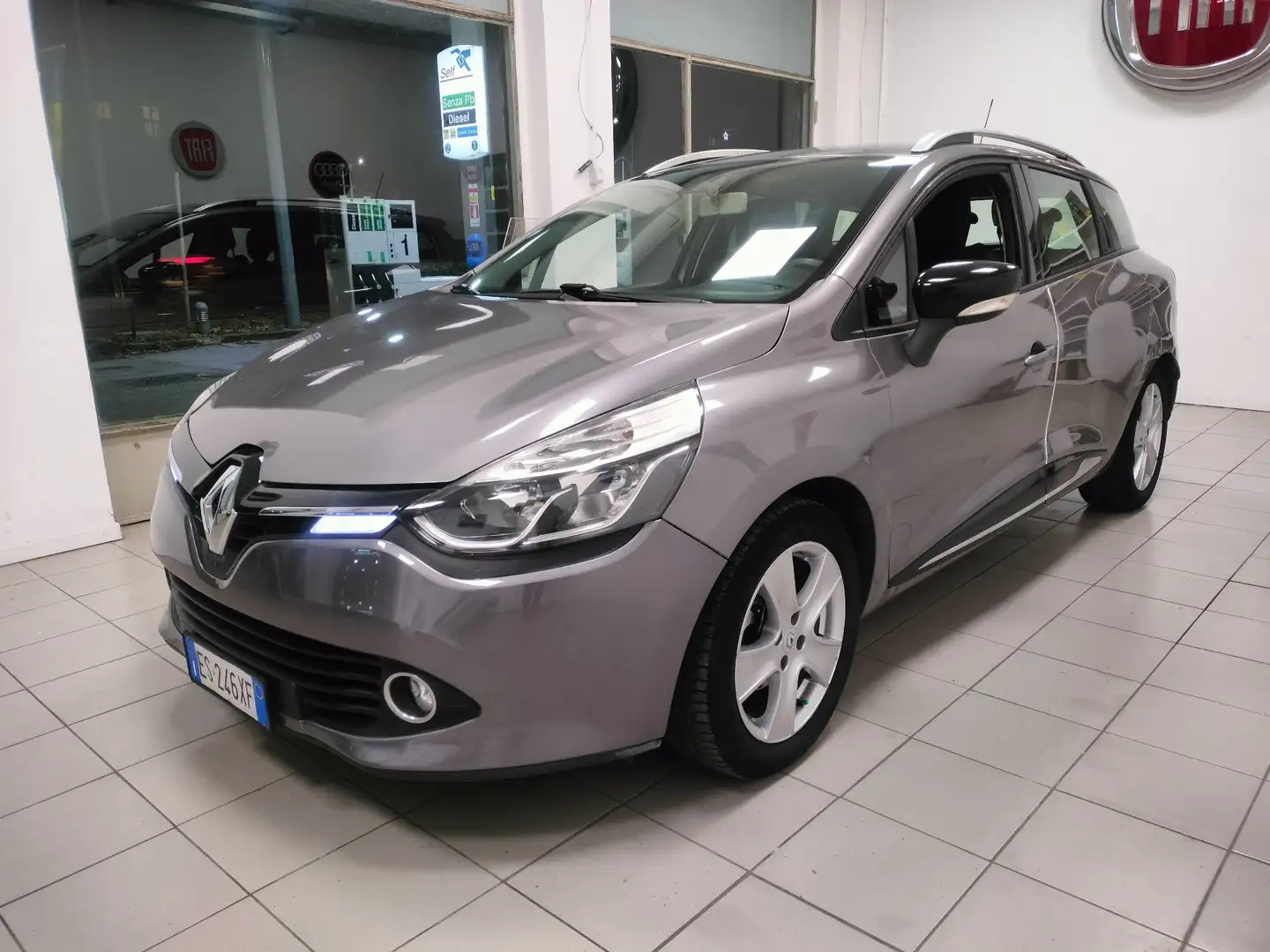 Renault Clio Sporter 1.2 BENZINA 75cv Grigio - 1