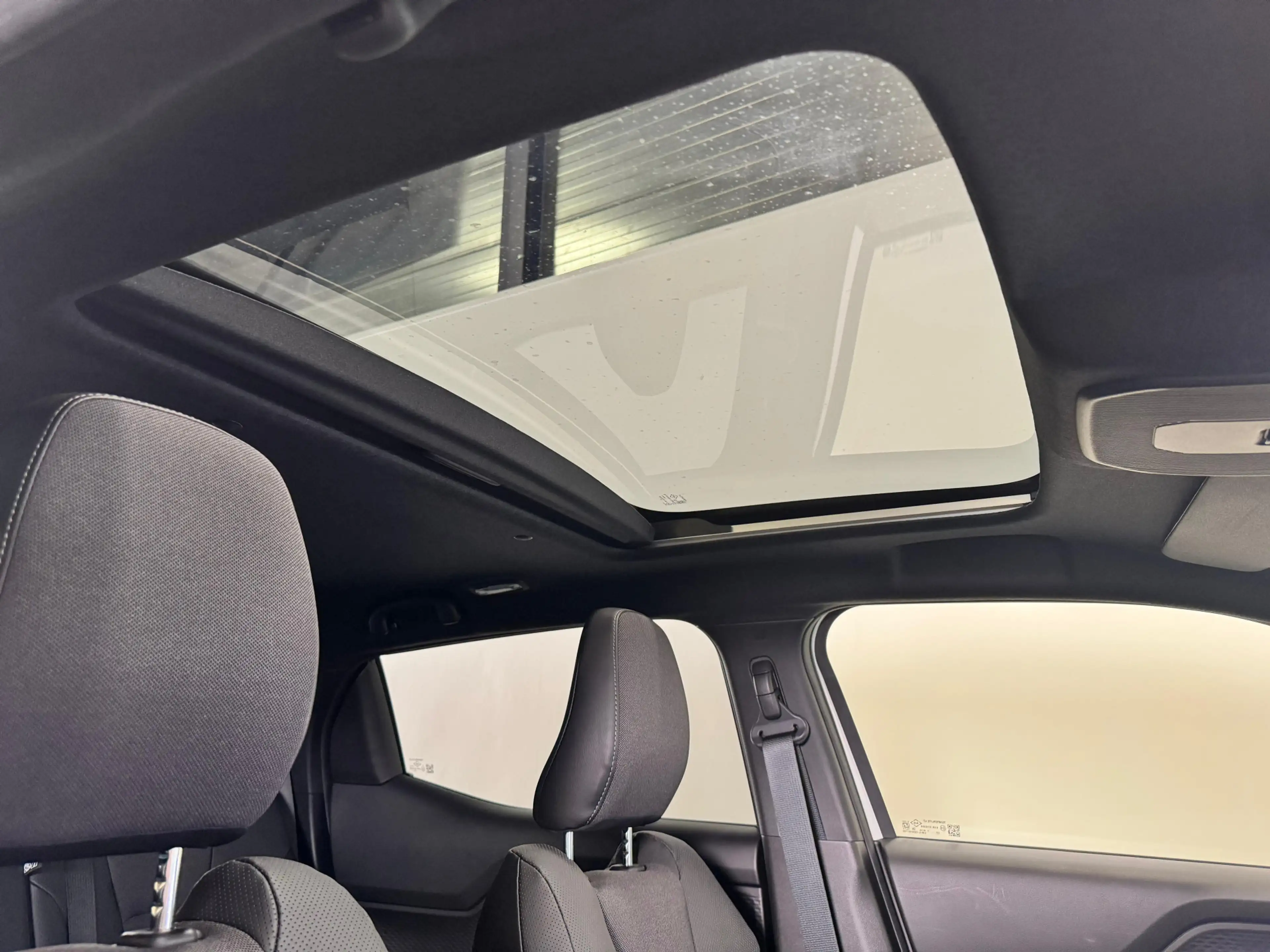 Toyota Urban Cruiser Executive 61 kWh | Panoramodak | JBL Audio | Elekt — photo 9