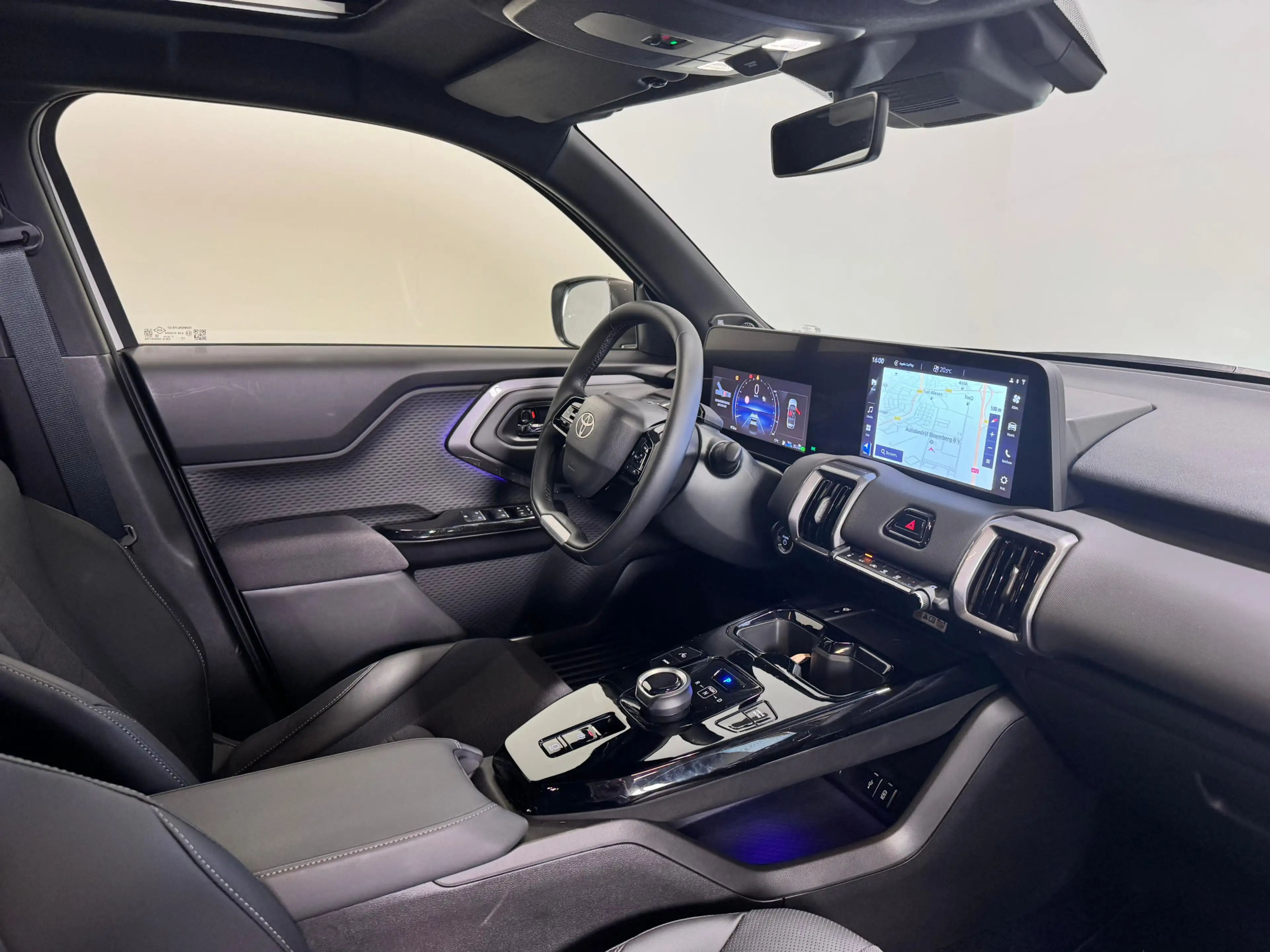 Toyota Urban Cruiser Executive 61 kWh | Panoramodak | JBL Audio | Elekt — photo 8