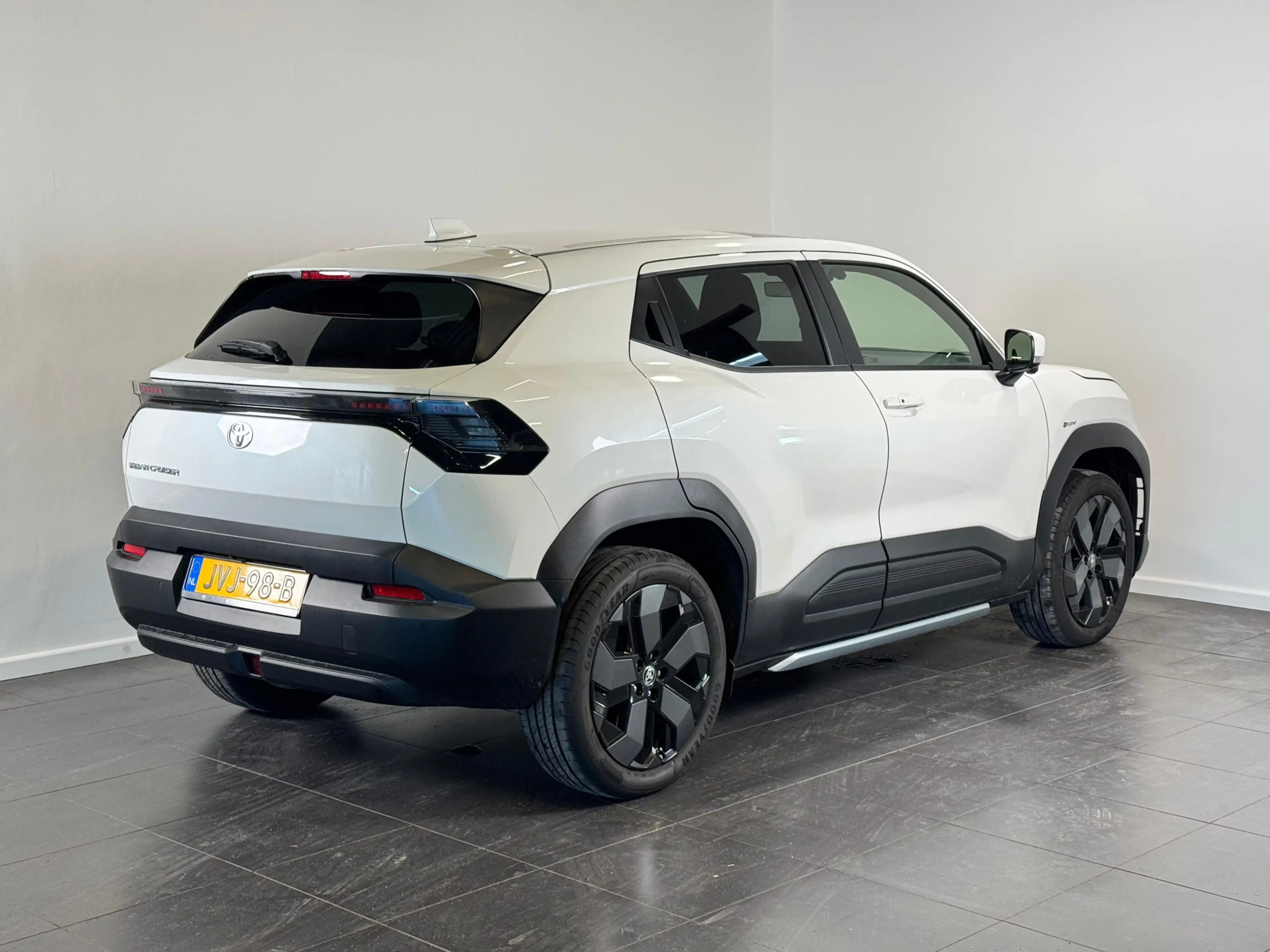 Toyota Urban Cruiser Executive 61 kWh | Panoramodak | JBL Audio | Elekt — photo 5