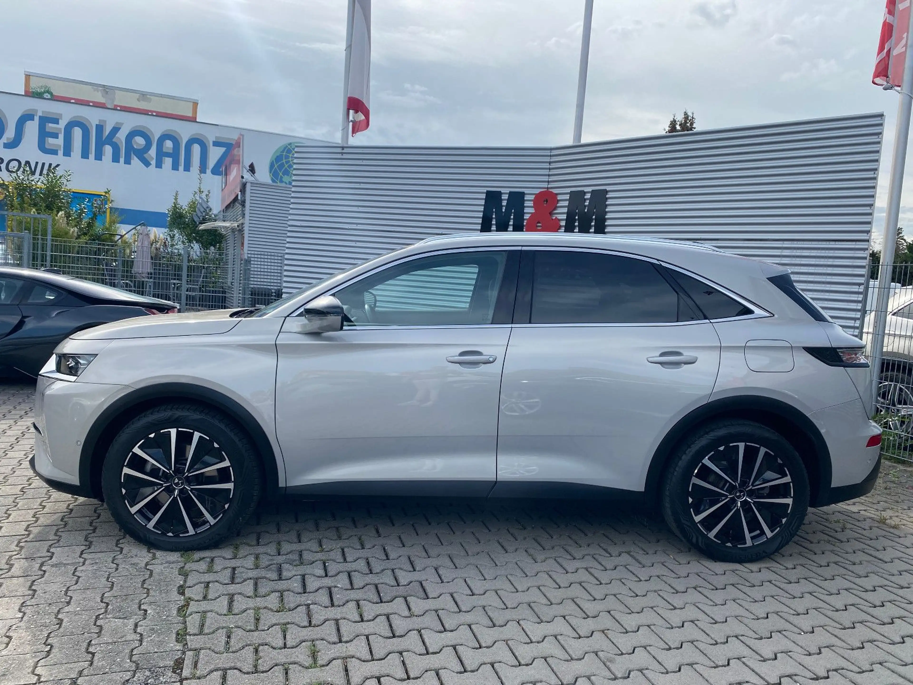DS Automobiles DS 7 Crossback DS7 E-Tense225 Rivoli 4x2 ACC/Pano/Memory/Assist — photo 3