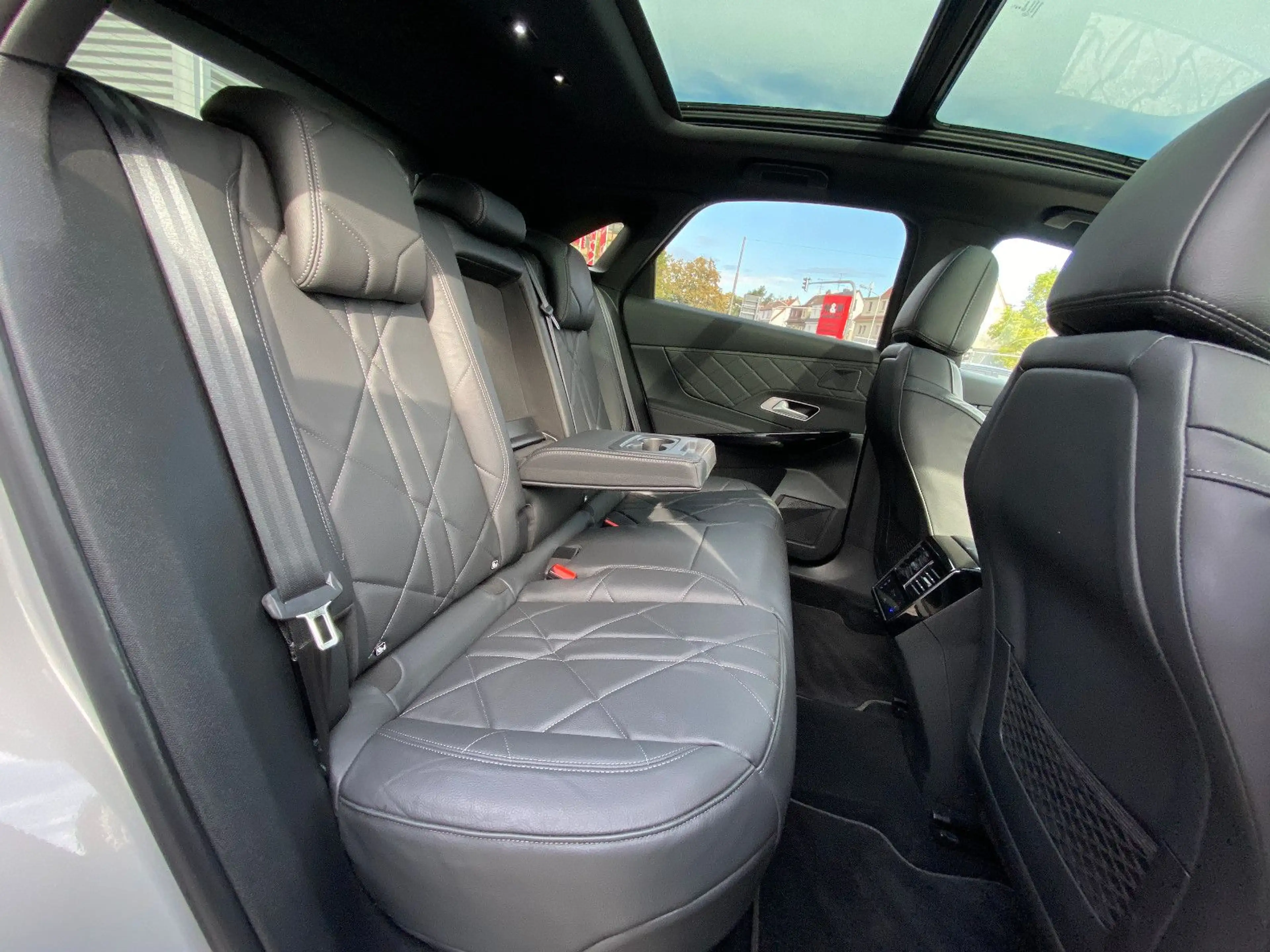 DS Automobiles DS 7 Crossback DS7 E-Tense225 Rivoli 4x2 ACC/Pano/Memory/Assist — photo 15