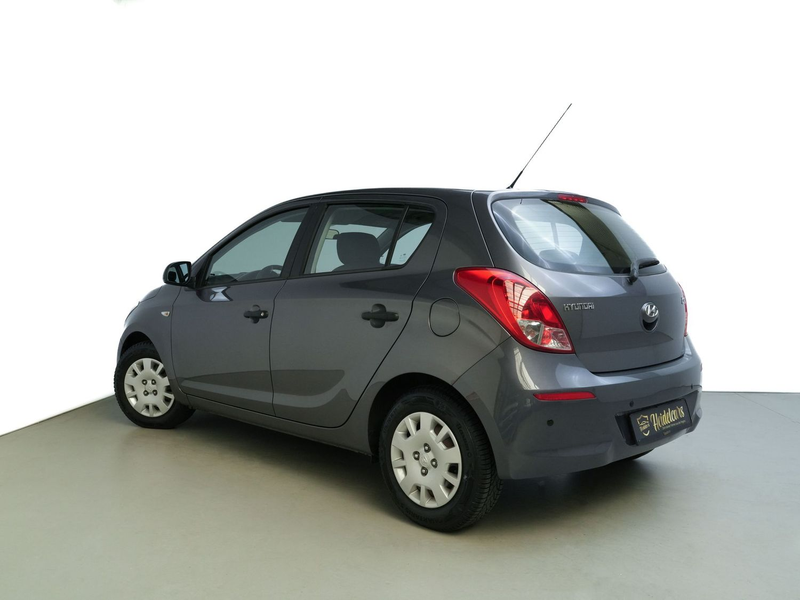 Hyundai i20 Classic TÜV NEU*KLIMA* — photo 7