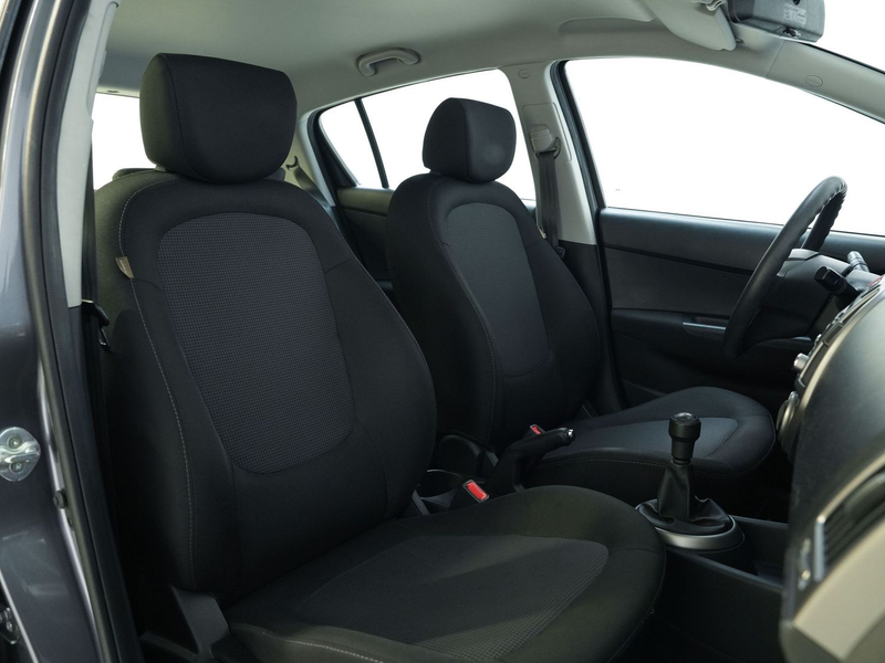 Hyundai i20 Classic TÜV NEU*KLIMA* — photo 14