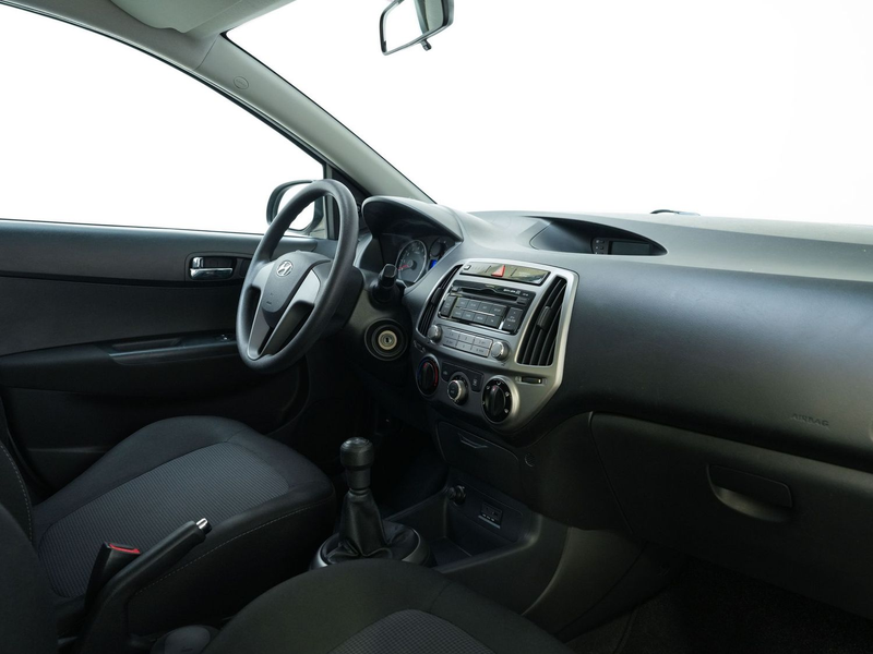 Hyundai i20 Classic TÜV NEU*KLIMA* — photo 15