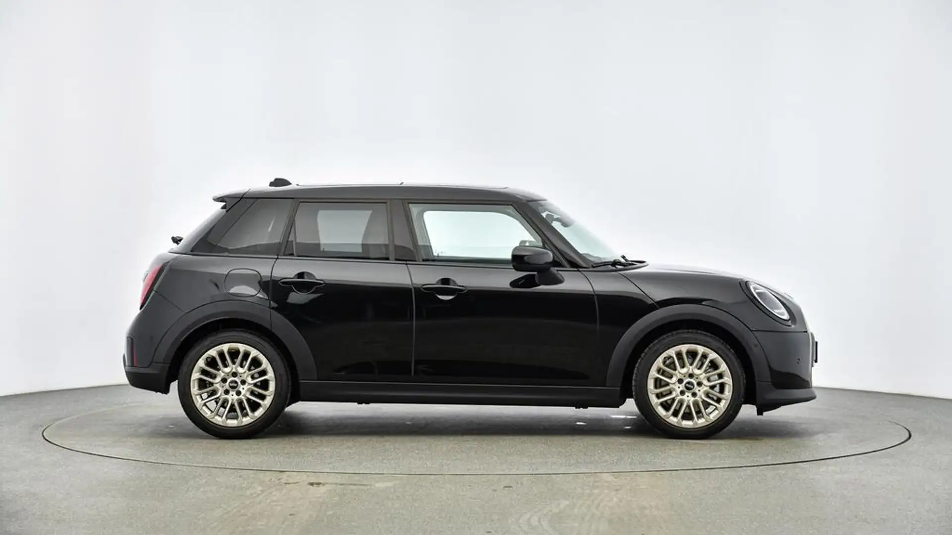 MINI Cooper C Favoured Trim Schwarz - 2