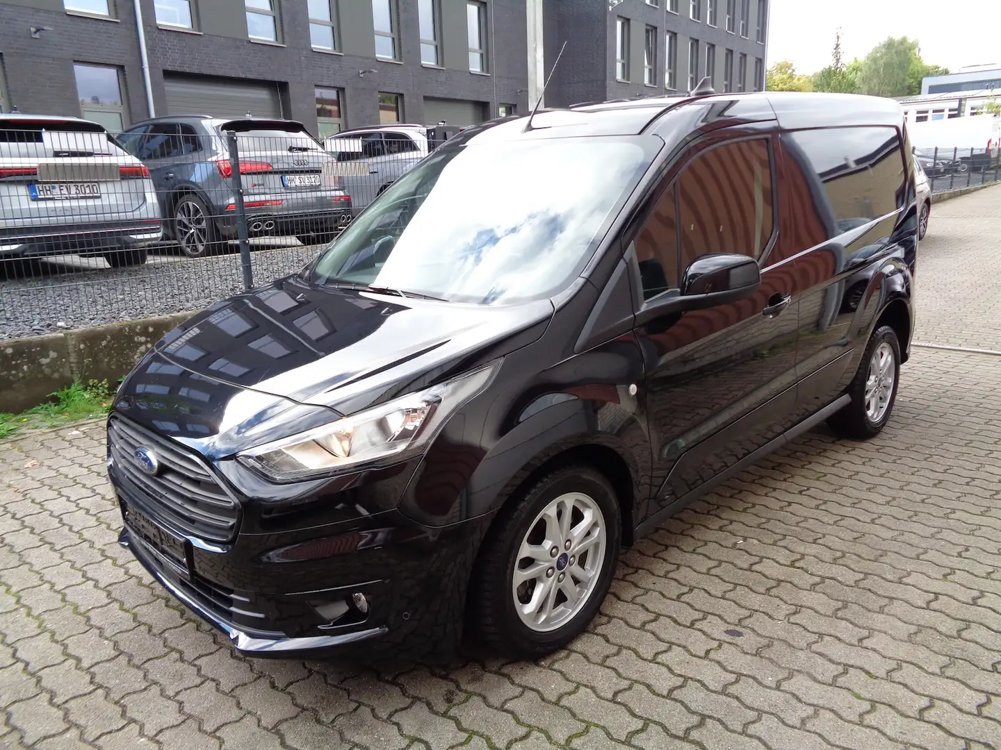Ford Transit Connect 1.5 TDCI, Autom., PDC+Kamera Schwarz - 2