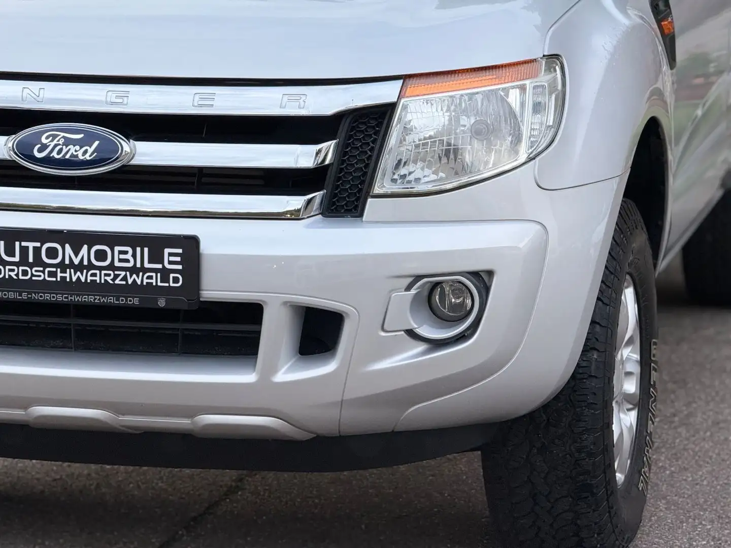 Ford Ranger XLT Extrakabine 4x4 Zilver - 2
