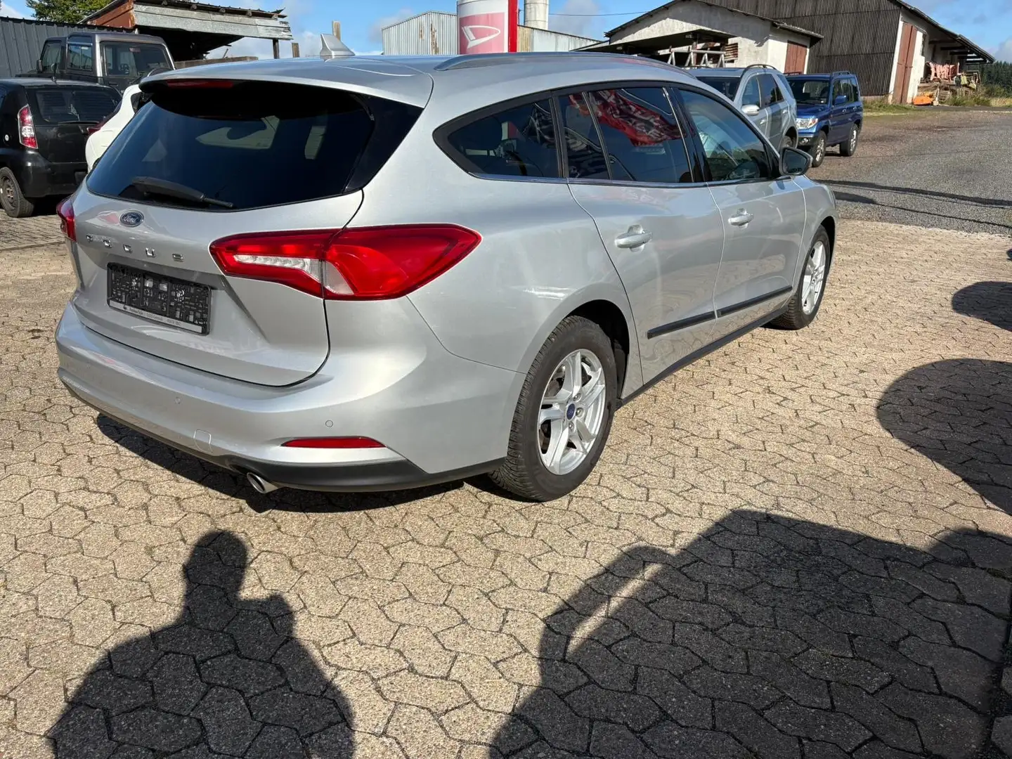Ford Focus Cool & Connect Silber - 2