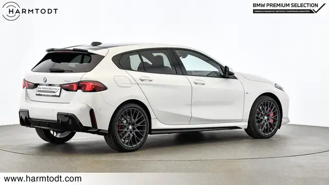 BMW 1 Series view 7