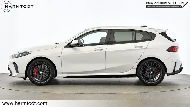 BMW 1 Series view 4