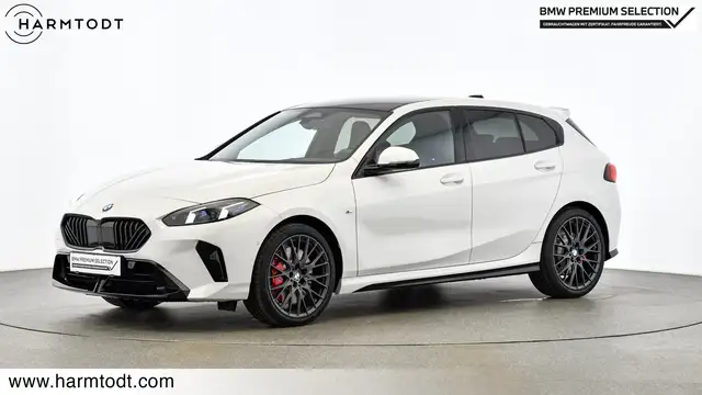 BMW 1 Series view 2