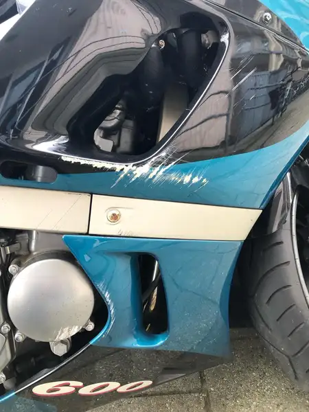 Kawasaki ZZR 600 - foto 3