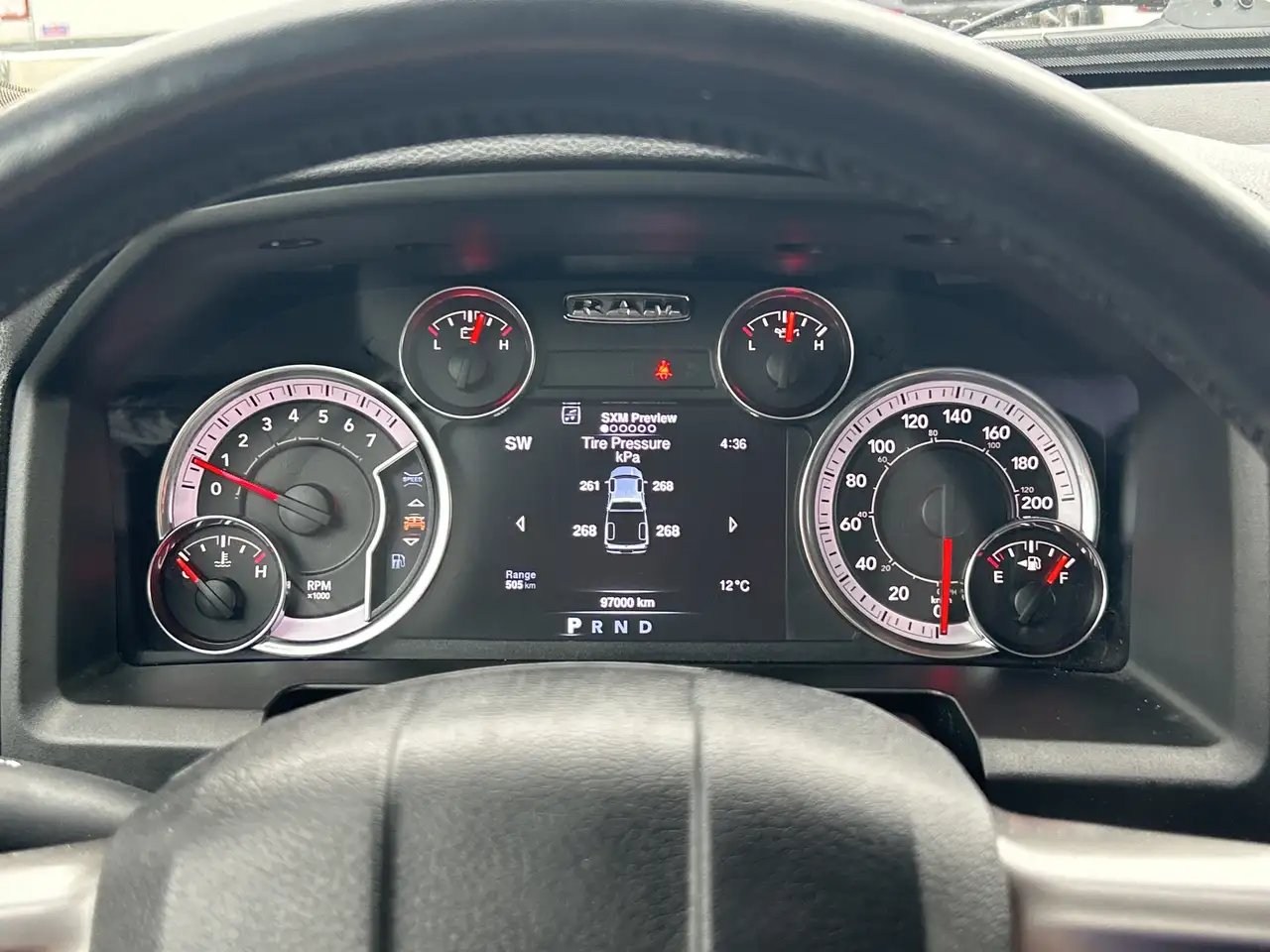 RAM 1500 снимка RAM 1500