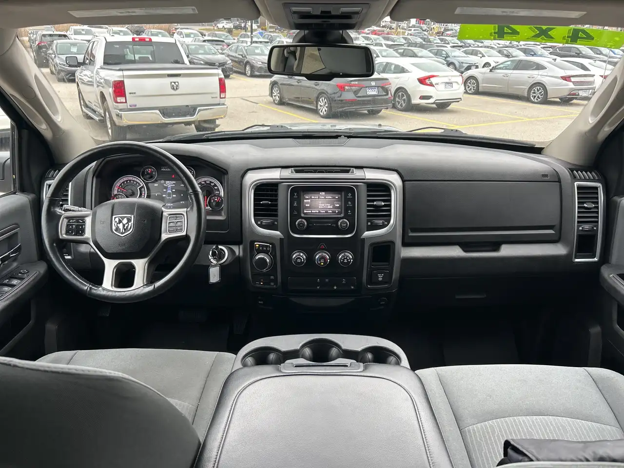 RAM 1500 снимка RAM 1500