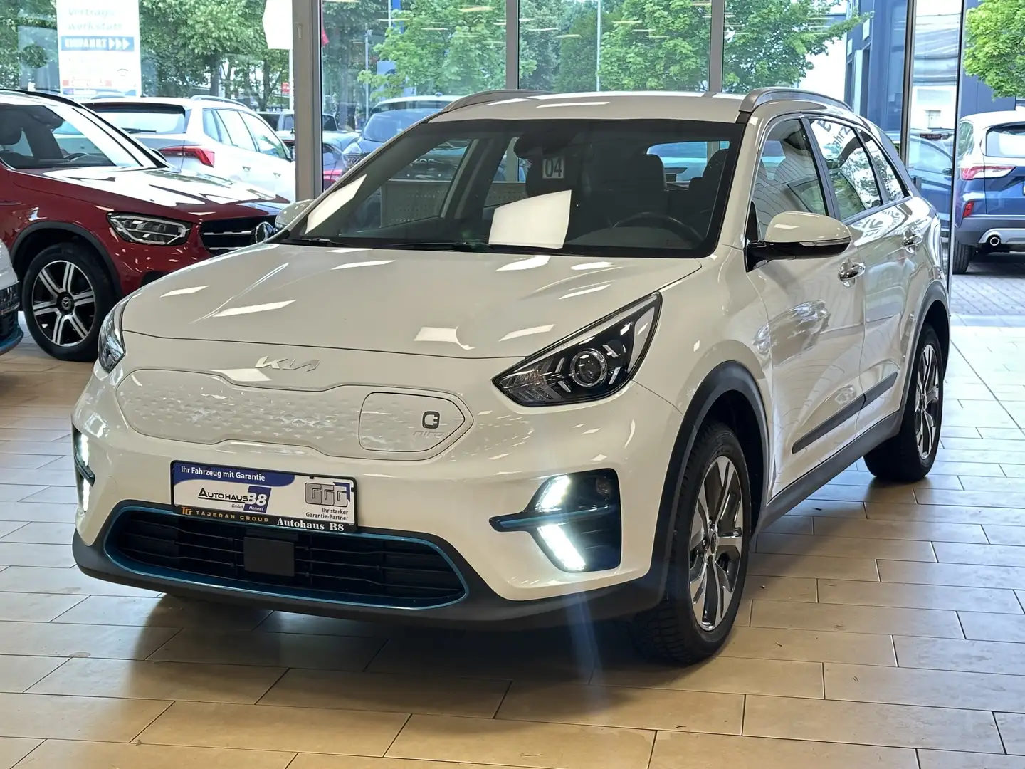 Kia Niro Vision*ACC*LED*R.Cam*Navi*Teilleder*SHZ*LED Weiß - 1