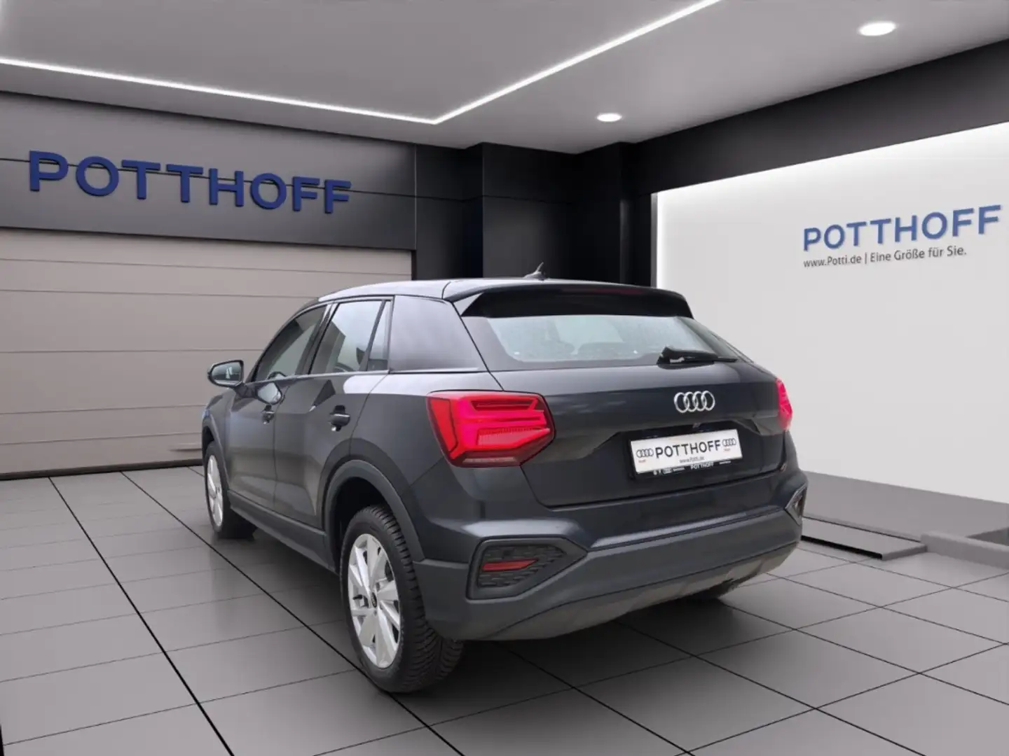 Audi Q2 30 TFSI MATRIX KAMERA SITZHZG PDC Grau - 2