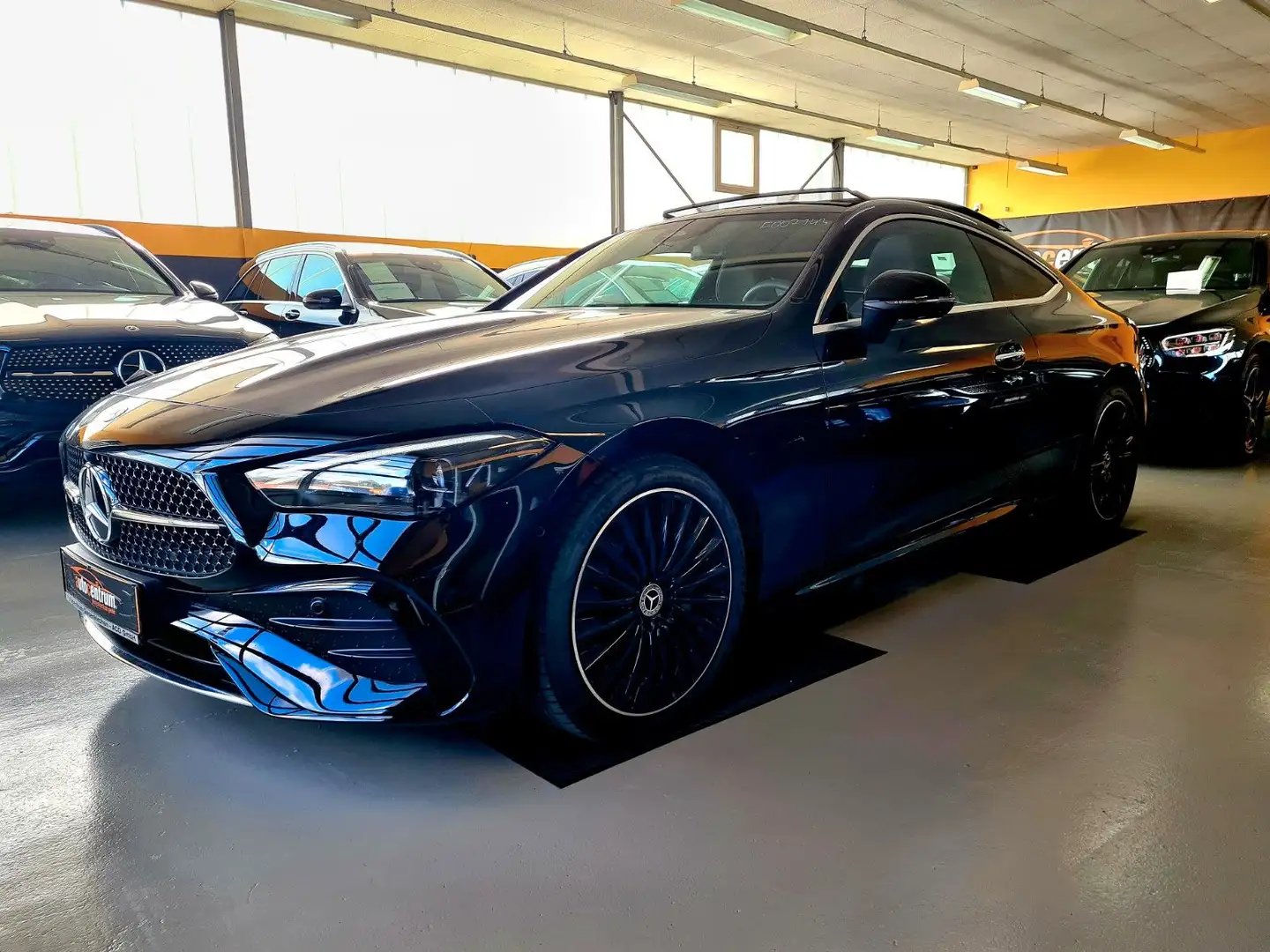 Mercedes-Benz CLE 200 Cpe 2x AMG Advanced+*fast Voll*Pano*ACC+ Noir - 1