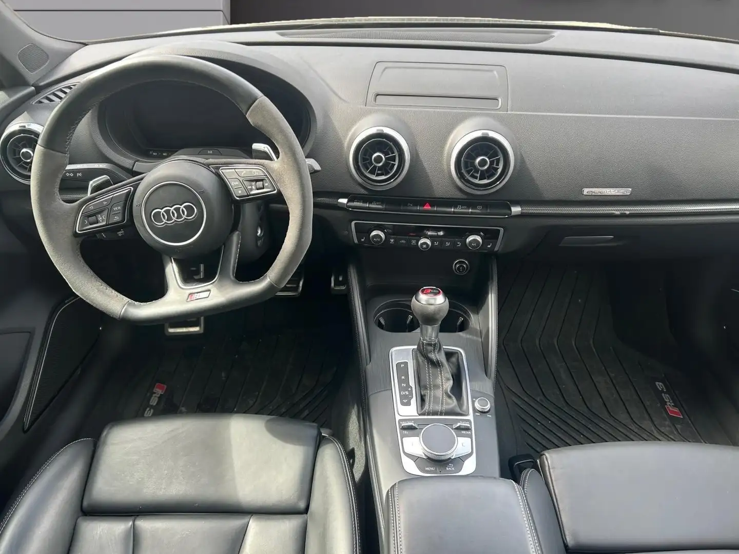 Audi RS3 Gri - 2