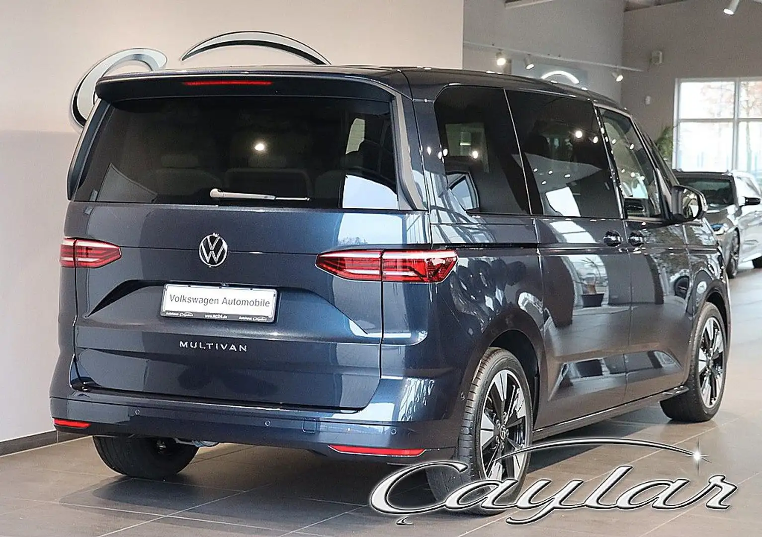 Volkswagen T7 Multivan T7 MULTIVAN TSI 7.SITZE MASSAGE STANDHZ PANO 19" Blau - 2