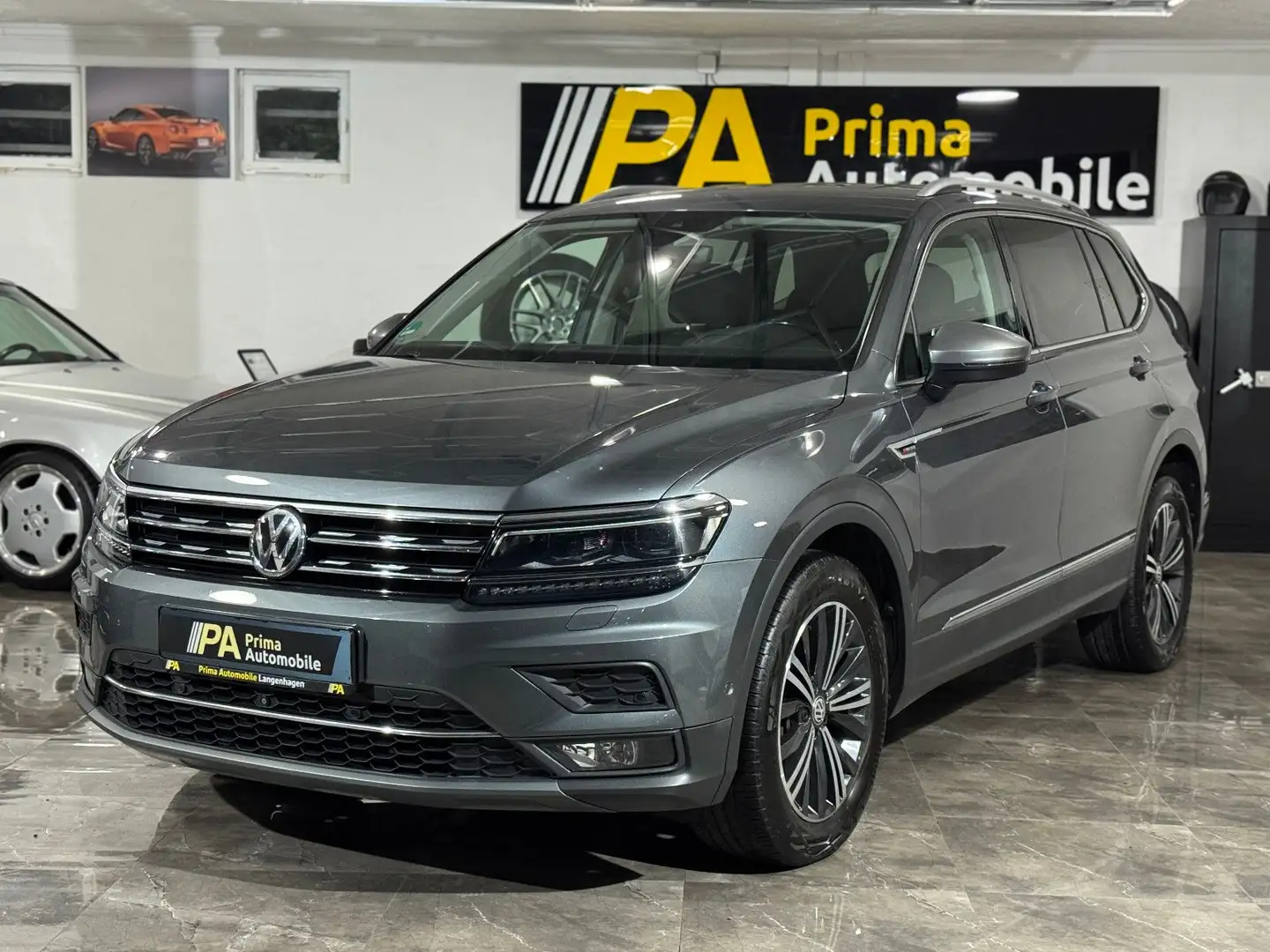 Volkswagen Tiguan Allspace 7-Sitzer Keyless Virtual ACC HUD Gris - 1