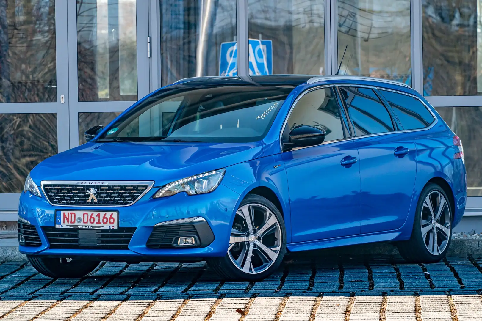 Peugeot 308 GT-Pack I Panorama I Distronic I Alkantara I LED Blau - 2