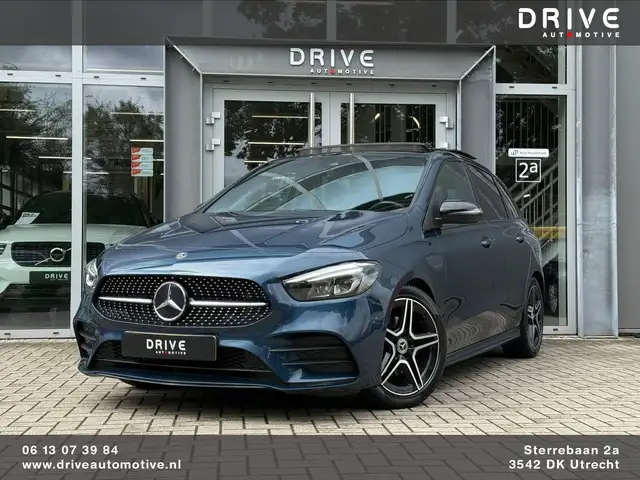 Mercedes-Benz B 200 Bus. Solution AMG Night|Pano|Carplay|Sfeer|Cam|Tre