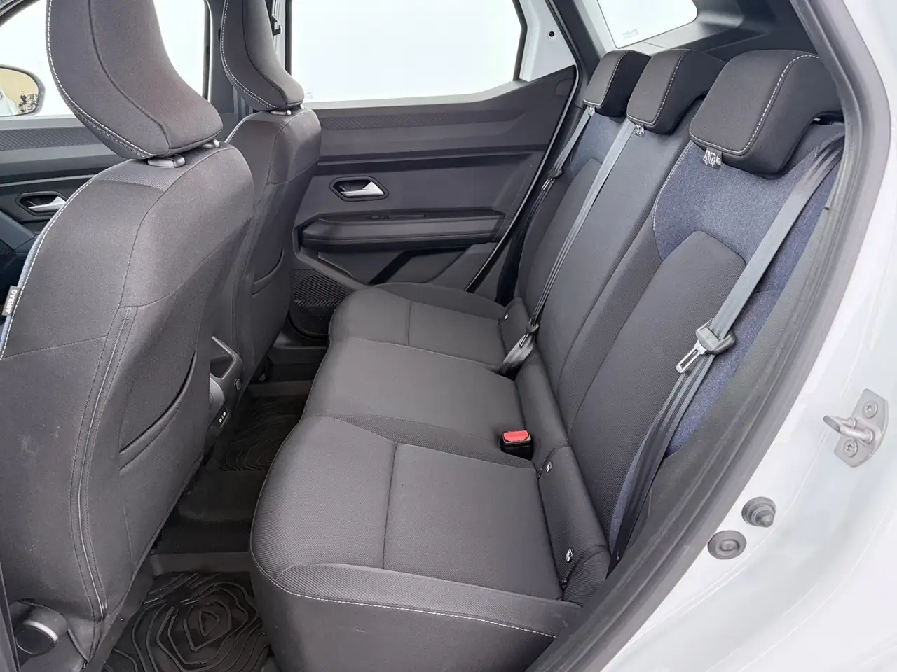 Dacia Duster III 1.2 130 E TCe xpression R-CAM TEMPOMAT, миниатюра 22