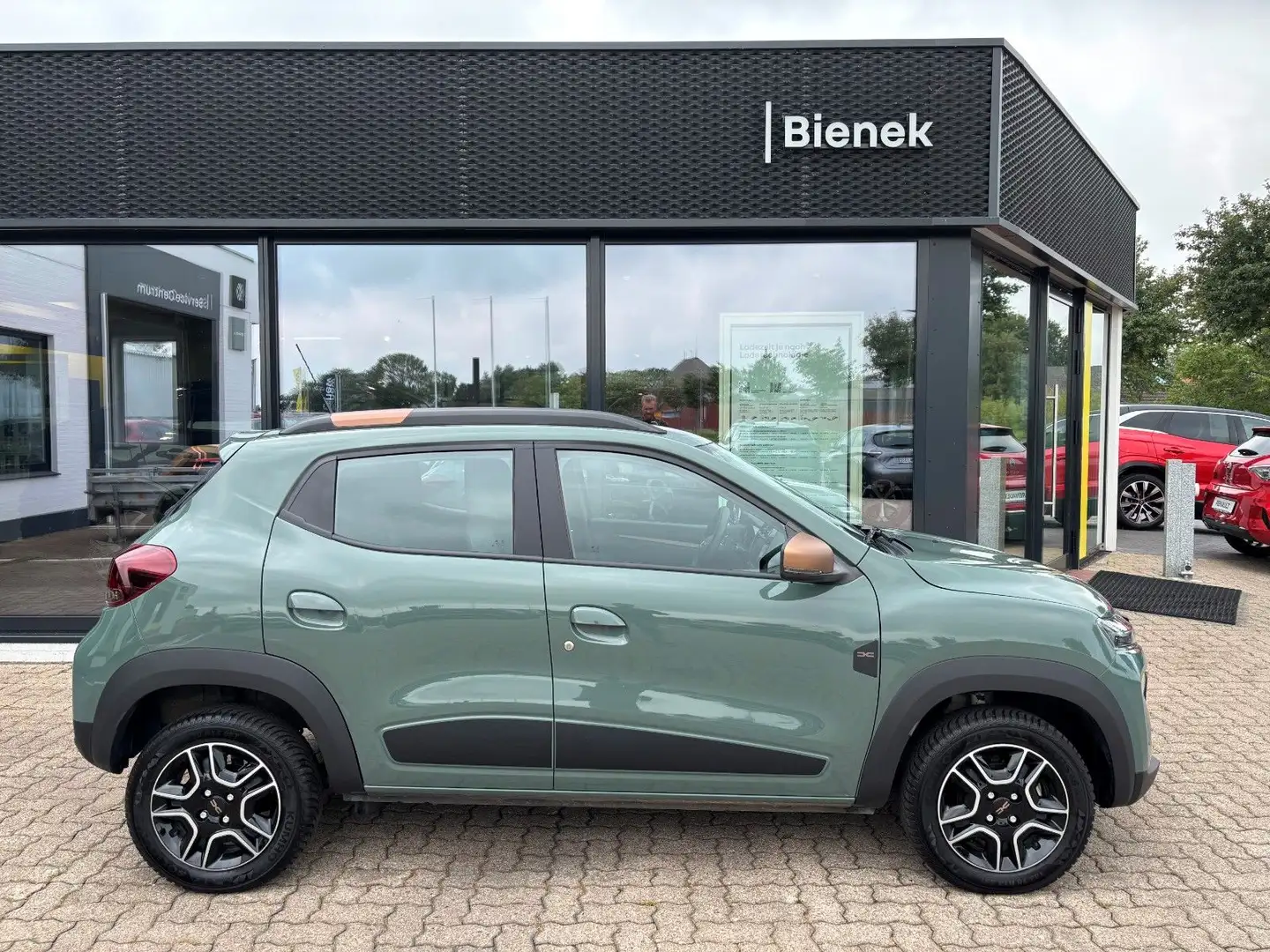 Dacia Spring Extreme Electric 65 Vert - 1
